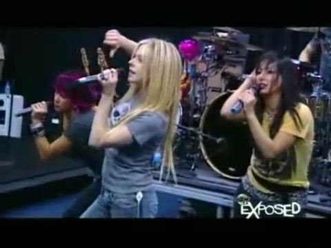 Avril Lavigne - Exposed (Documentary Part 1) 0095