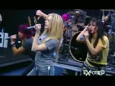 Avril Lavigne - Exposed (Documentary Part 1) 0098