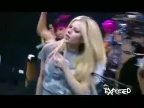 Avril Lavigne - Exposed (Documentary Part 1) 0107