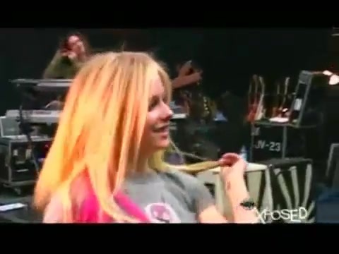 Avril Lavigne - Exposed (Documentary Part 1) 2006