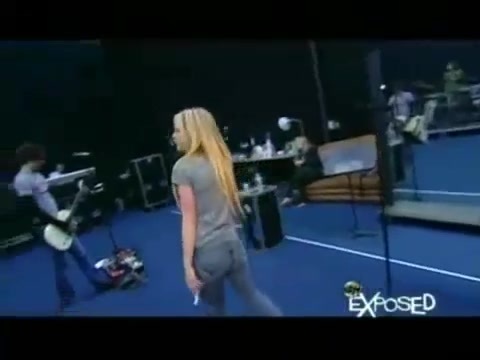 Avril Lavigne - Exposed (Documentary Part 1) 2021