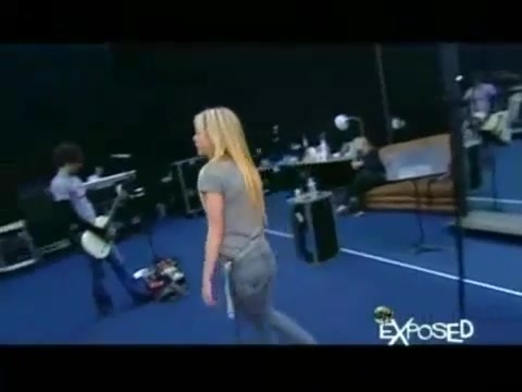 Avril Lavigne - Exposed (Documentary Part 1) 2023