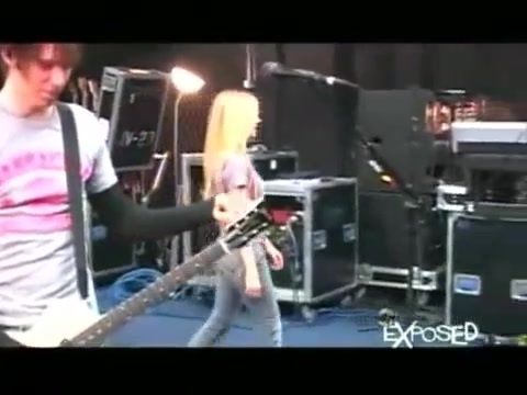 Avril Lavigne - Exposed (Documentary Part 1) 2102