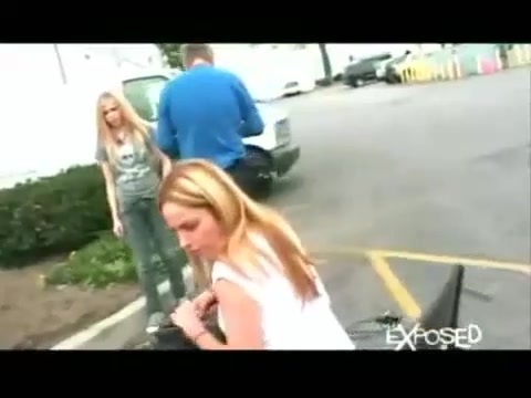 Avril Lavigne - Exposed (Documentary Part 1) 0812