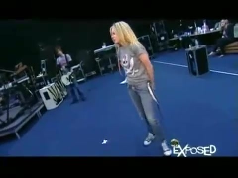 Avril Lavigne - Exposed (Documentary Part 1) 1913