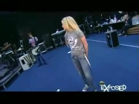 Avril Lavigne - Exposed (Documentary Part 1) 1919