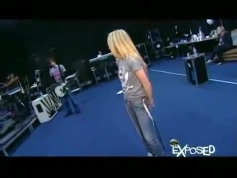 Avril Lavigne - Exposed (Documentary Part 1) 1927