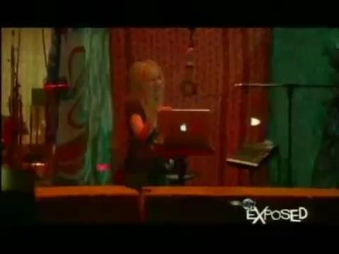Avril Lavigne - Exposed (Documentary Part 1) 0498 - Avril - Lavigne - Exposed - Documentary - Part - 1