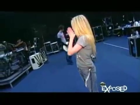 Avril Lavigne - Exposed (Documentary Part 1) 1975