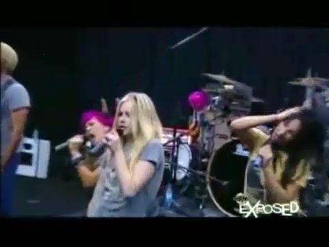 Avril Lavigne - Exposed (Documentary Part 1) 4050 - Avril - Lavigne - Exposed - Documentary - Part - 9