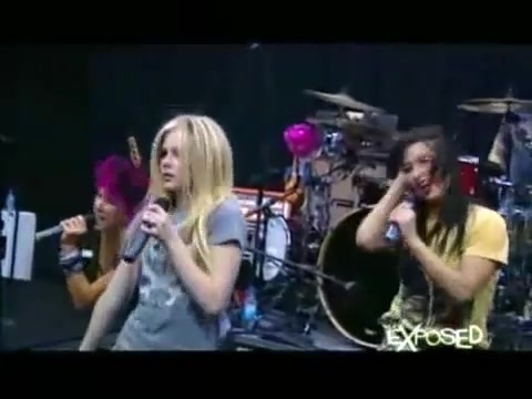 Avril Lavigne - Exposed (Documentary Part 1) 4057