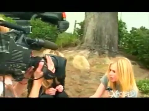 Avril Lavigne - Exposed (Documentary Part 1) 5053