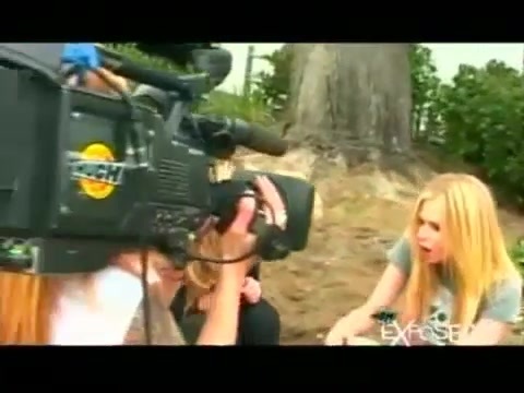 Avril Lavigne - Exposed (Documentary Part 1) 5057