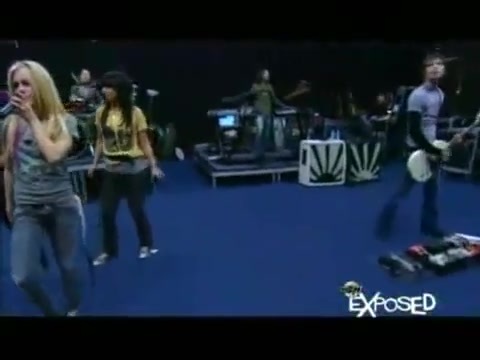 Avril Lavigne - Exposed (Documentary Part 1) 3736