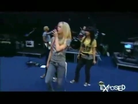 Avril Lavigne - Exposed (Documentary Part 1) 3747