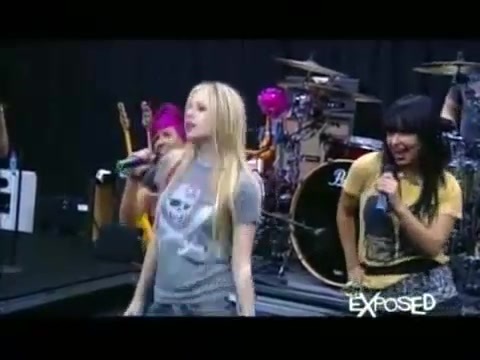 Avril Lavigne - Exposed (Documentary Part 1) 4285 - Avril - Lavigne - Exposed - Documentary - Part - 9