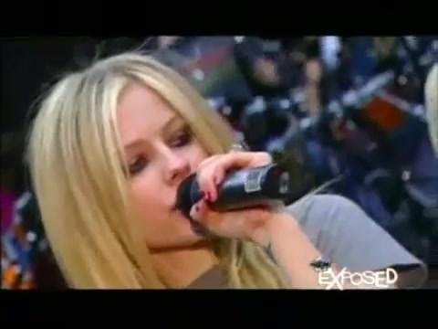 Avril Lavigne - Exposed (Documentary Part 1) 3391
