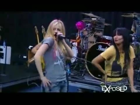 Avril Lavigne - Exposed (Documentary Part 1) 4318 - Avril - Lavigne - Exposed - Documentary - Part - 9