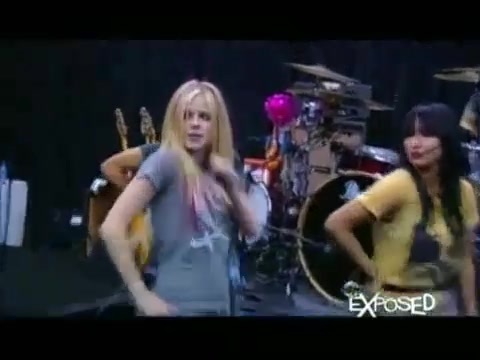 Avril Lavigne - Exposed (Documentary Part 1) 4321 - Avril - Lavigne - Exposed - Documentary - Part - 9