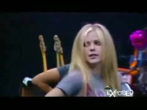 Avril Lavigne - Exposed (Documentary Part 1) 4327