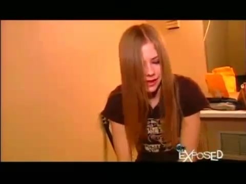 Avril Lavigne - Exposed (Documentary Part 1) 5789