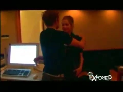 Avril Lavigne - Exposed (Documentary Part 1) 5400