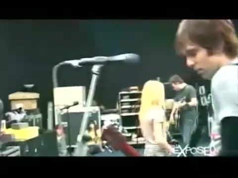 Avril Lavigne - Exposed (Documentary Part 1) 7800