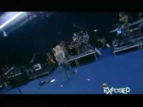 Avril Lavigne - Exposed (Documentary Part 1) 7824 - Avril - Lavigne - Exposed - Documentary - Part - 16
