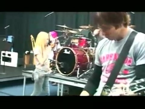 Avril Lavigne - Exposed (Documentary Part 1) 7868 - Avril - Lavigne - Exposed - Documentary - Part - 16