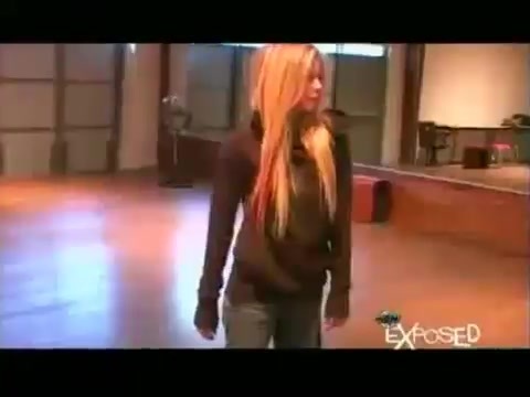 Avril Lavigne - Exposed (Documentary Part 1) 7902 - Avril - Lavigne - Exposed - Documentary - Part - 16