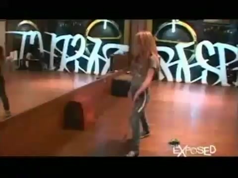 Avril Lavigne - Exposed (Documentary Part 1) 7909 - Avril - Lavigne - Exposed - Documentary - Part - 16
