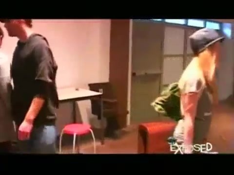 Avril Lavigne - Exposed (Documentary Part 1) 7955