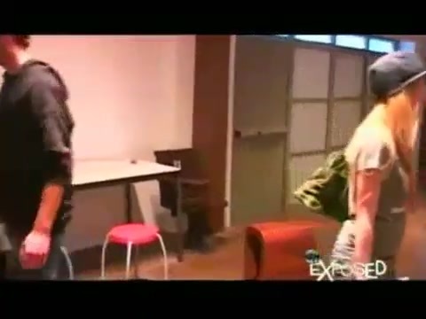 Avril Lavigne - Exposed (Documentary Part 1) 7957