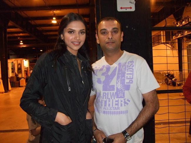 386320_139827899466092_136302316485317_169387_1543895181_n - Deepika Padukone Capturi