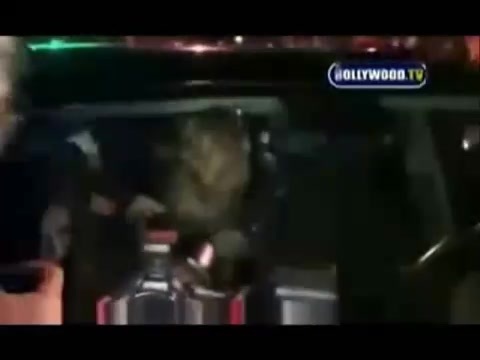 Avril Lavigne - Paparazzi (Various Footage Part 1) 1502 - 27 - years - of - Avril - oo4