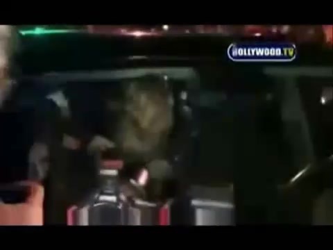 Avril Lavigne - Paparazzi (Various Footage Part 1) 1502