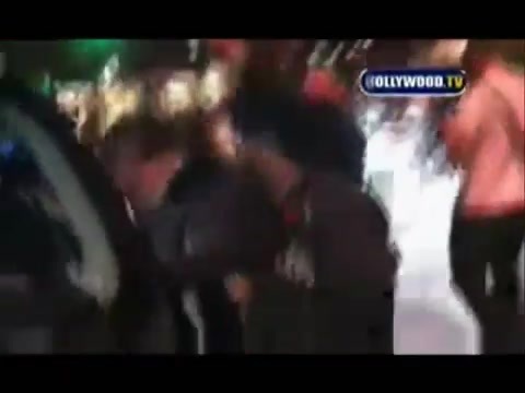 Avril Lavigne - Paparazzi (Various Footage Part 1) 1527