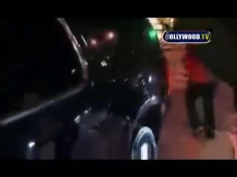 Avril Lavigne - Paparazzi (Various Footage Part 1) 1545 - 27 - years - of - Avril - oo4