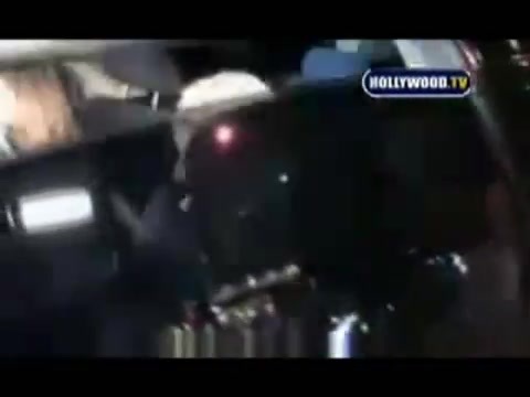 Avril Lavigne - Paparazzi (Various Footage Part 1) 1558 - 27 - years - of - Avril - oo4