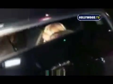 Avril Lavigne - Paparazzi (Various Footage Part 1) 1561 - 27 - years - of - Avril - oo4