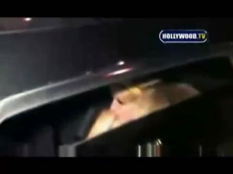 Avril Lavigne - Paparazzi (Various Footage Part 1) 1566 - 27 - years - of - Avril - oo4