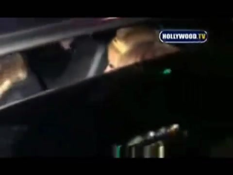 Avril Lavigne - Paparazzi (Various Footage Part 1) 1594