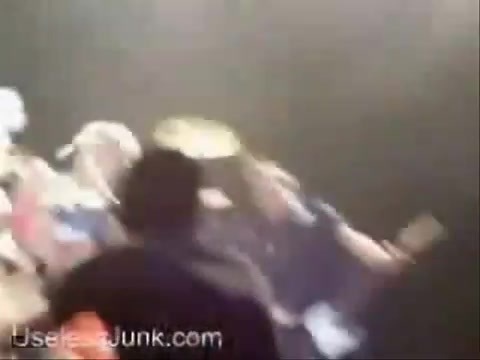 Avril Lavigne - Paparazzi (Various Footage Part 1) 2605