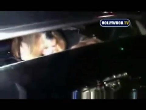 Avril Lavigne - Paparazzi (Various Footage Part 1) 1649