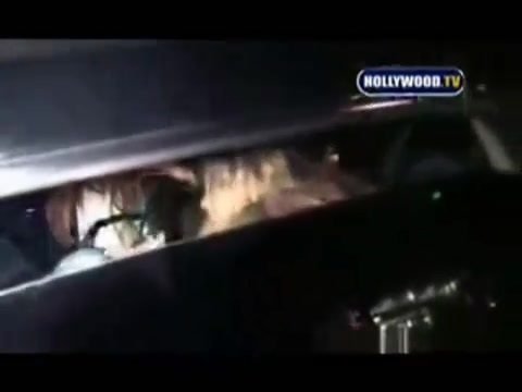 Avril Lavigne - Paparazzi (Various Footage Part 1) 1655