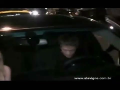Avril Lavigne - Paparazzi (Various Footage Part 1) 2155 - 27 - years - of - Avril - oo5