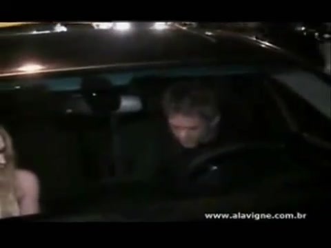 Avril Lavigne - Paparazzi (Various Footage Part 1) 2165
