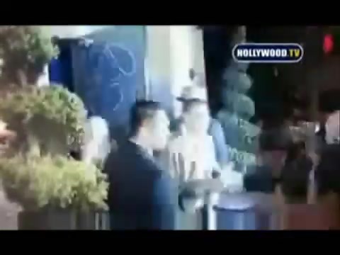 Avril Lavigne - Paparazzi (Various Footage Part 1) 1258