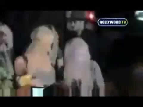 Avril Lavigne - Paparazzi (Various Footage Part 1) 1280