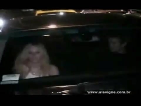 Avril Lavigne - Paparazzi (Various Footage Part 1) 2249